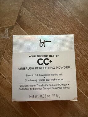 It cosmetics Your Skin But Better CC+ Airbrush Perfecting Powder (Shade Light)